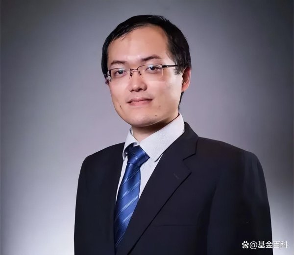 美港通证券 张坤、傅鹏博、刘格菘调仓动向曝光！明星基金一季报抢先看！